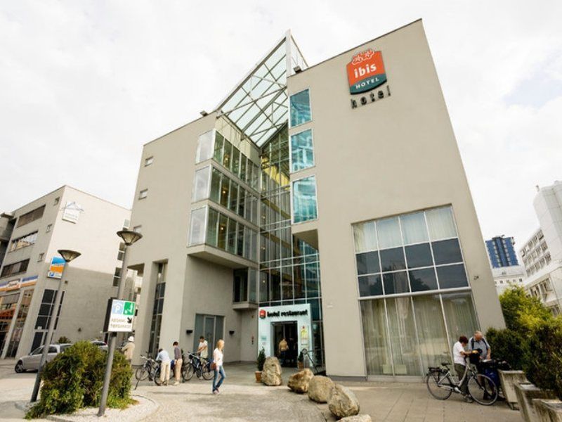 Ibis Linz City Extérieur photo