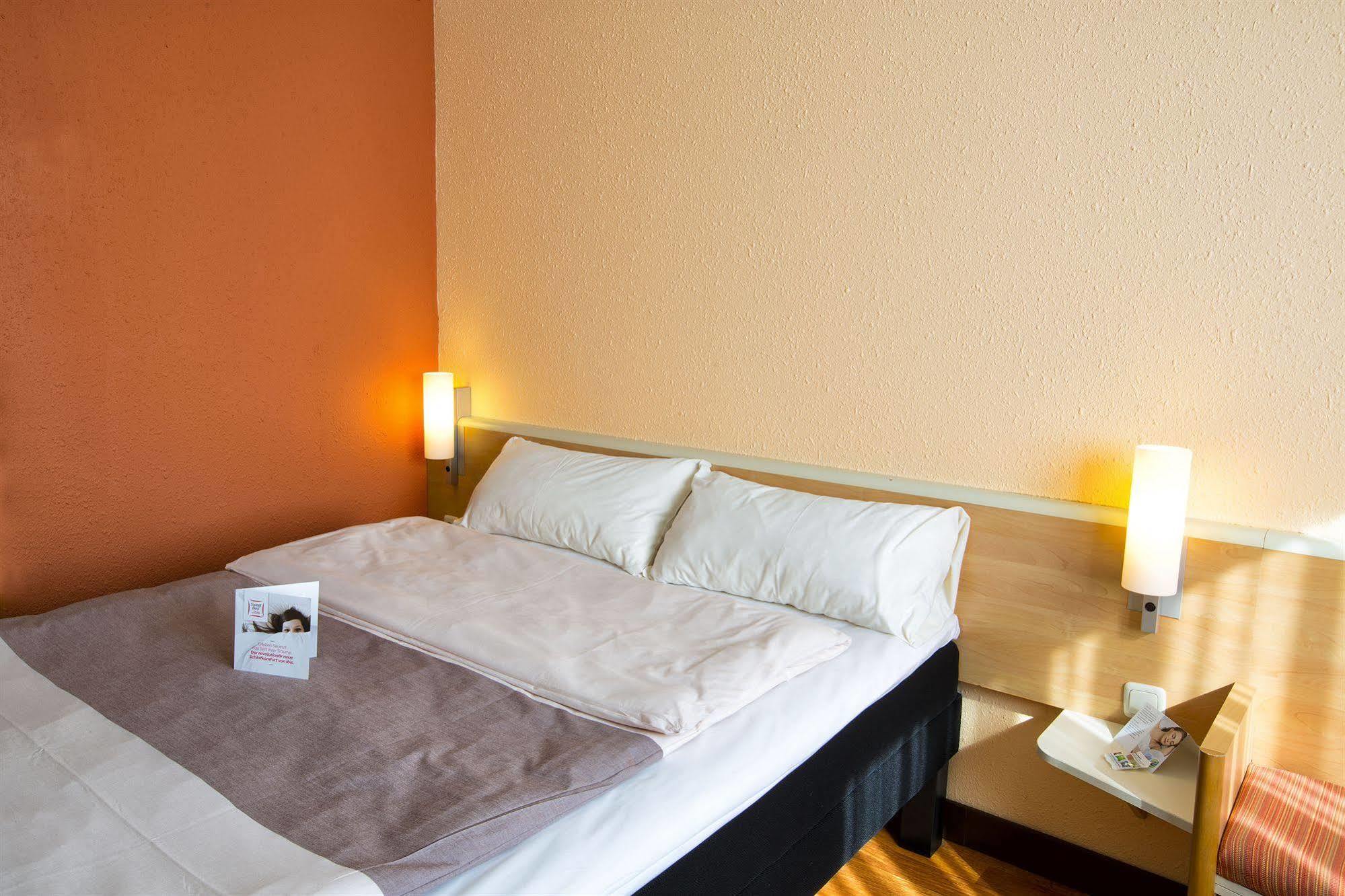 Ibis Linz City Extérieur photo