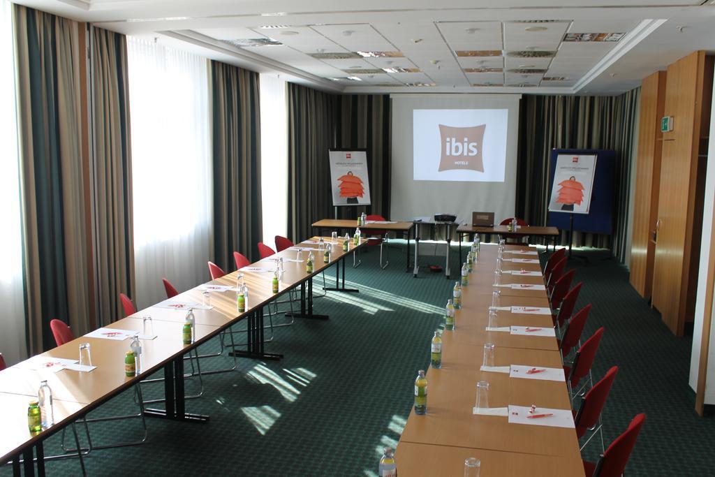 Ibis Linz City Extérieur photo